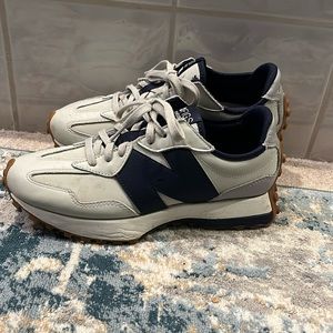 New Balance 327 237 10 black grey figs moon beam varsity leather white low tops